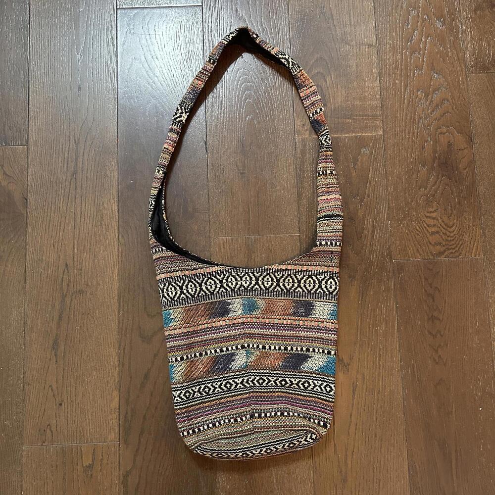 Vintage ROOTS Canada Woven Crossbody Bag Aztec Pattern Multicolor